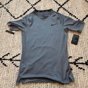 Nike Pro Dri-Fit Mens T-Shirt Large tight fit